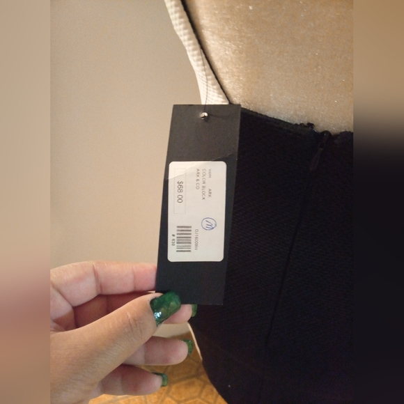 Cida's - Ark.Co dresses - Picture 4 of 5